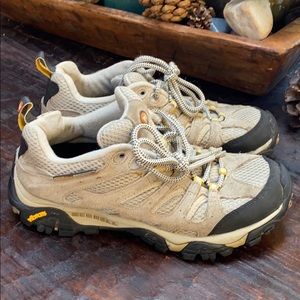 Merrell Moab Ventilator Taupe Vibram Hiking Shoes